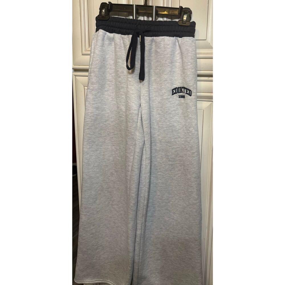 Edikted Youth Contrast Waist Embroidered Wide Leg Sweatpants Gray Black Size XS